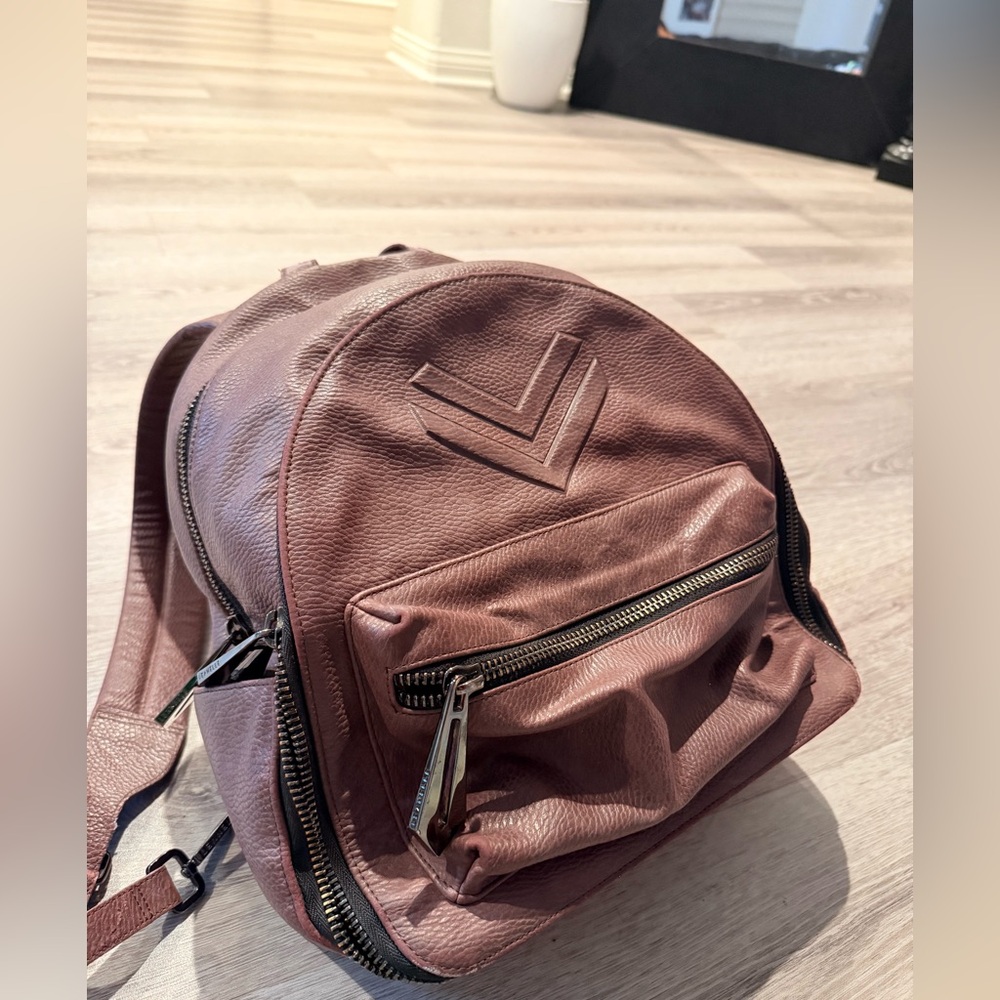 Leanelle Divergent pebbled leather backpack Lady Hammer Collaboration bag